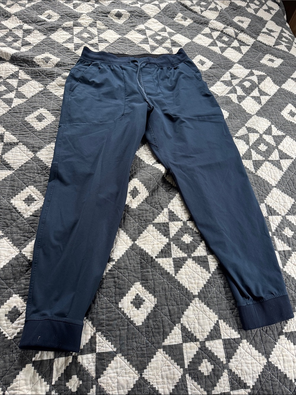 lululemon athletica Men's Navy Drawstring Joggers